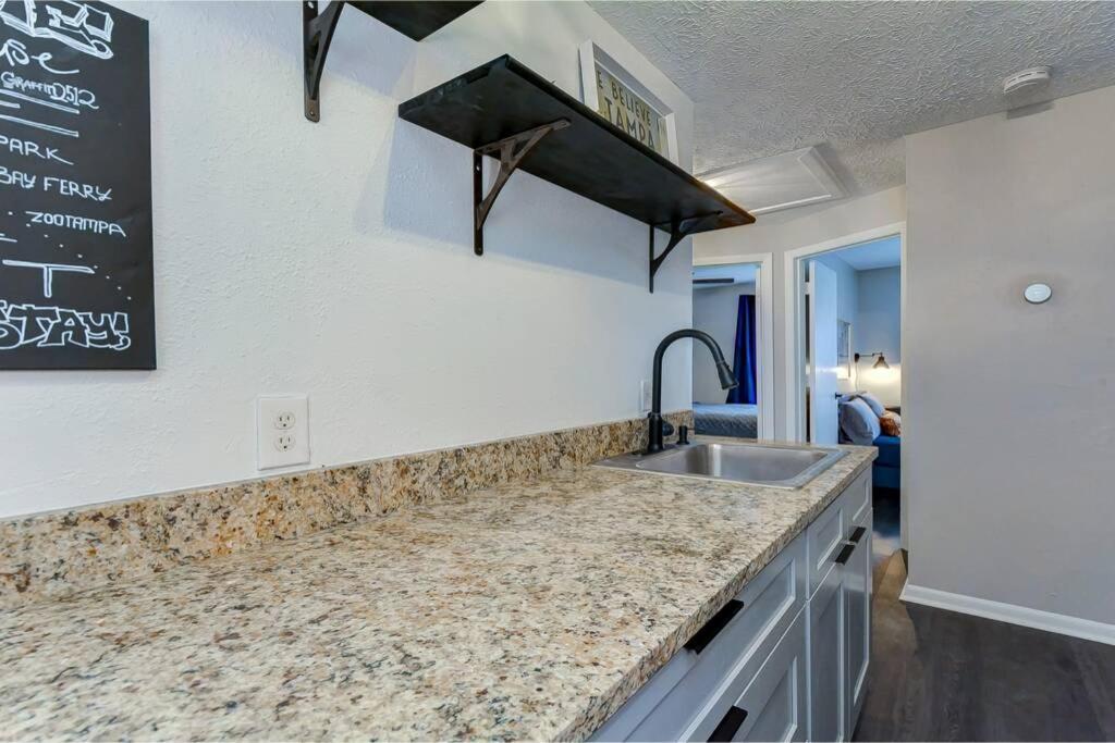》Executive Apartment Near Armature Works-Room For Six, Full Kitchen《 Tampa Ngoại thất bức ảnh